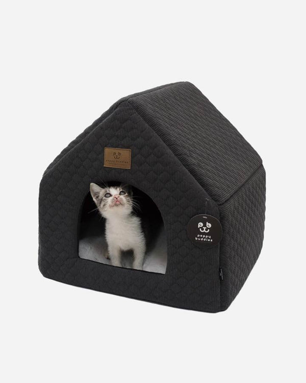 Pet house for cats and small dogs